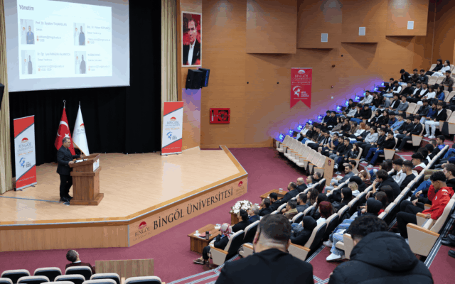 Bingöl Üniversitesi’nde Öğrencilere Erasmus Fırsatları Anlatıldı