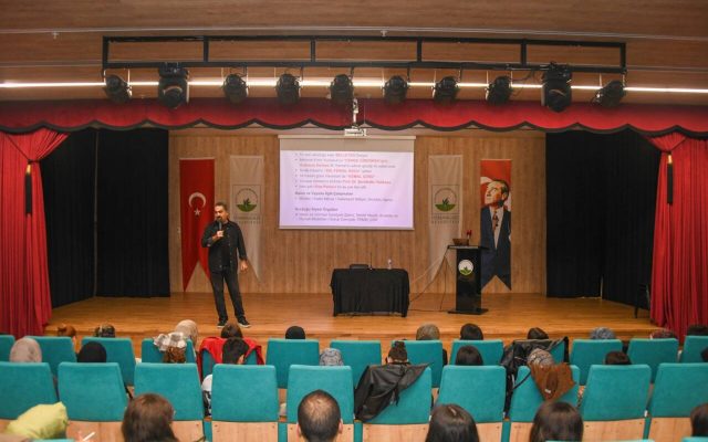 Bursa’da KPSS adaylarına eğitim desteği