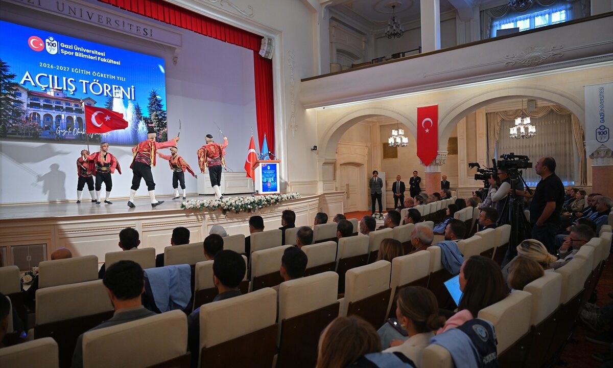 Gazi Üniversitesi Spor Bilimleri Fakültesinde 2026-2027 akademik yılı törenle açıldı