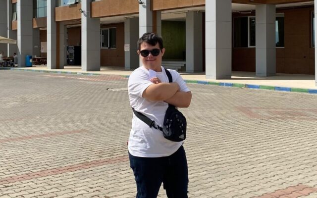 Masa tenisi dünya 3’üncüsü Işık, antrenörlük bölümünün ilk ve tek Down sendromlu öğrencisi